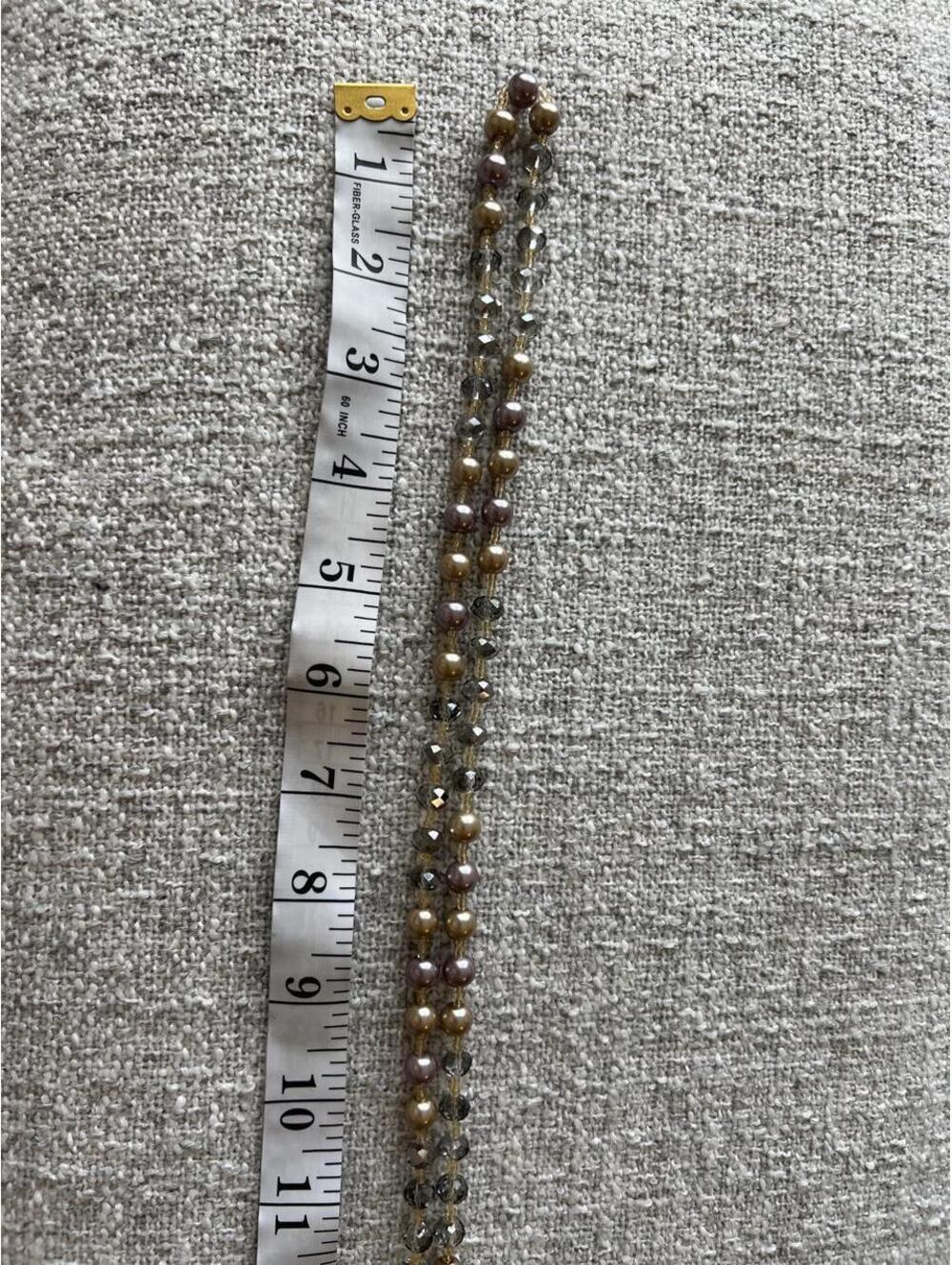 Flapper Style Strand Necklace - Picture 4 of 6